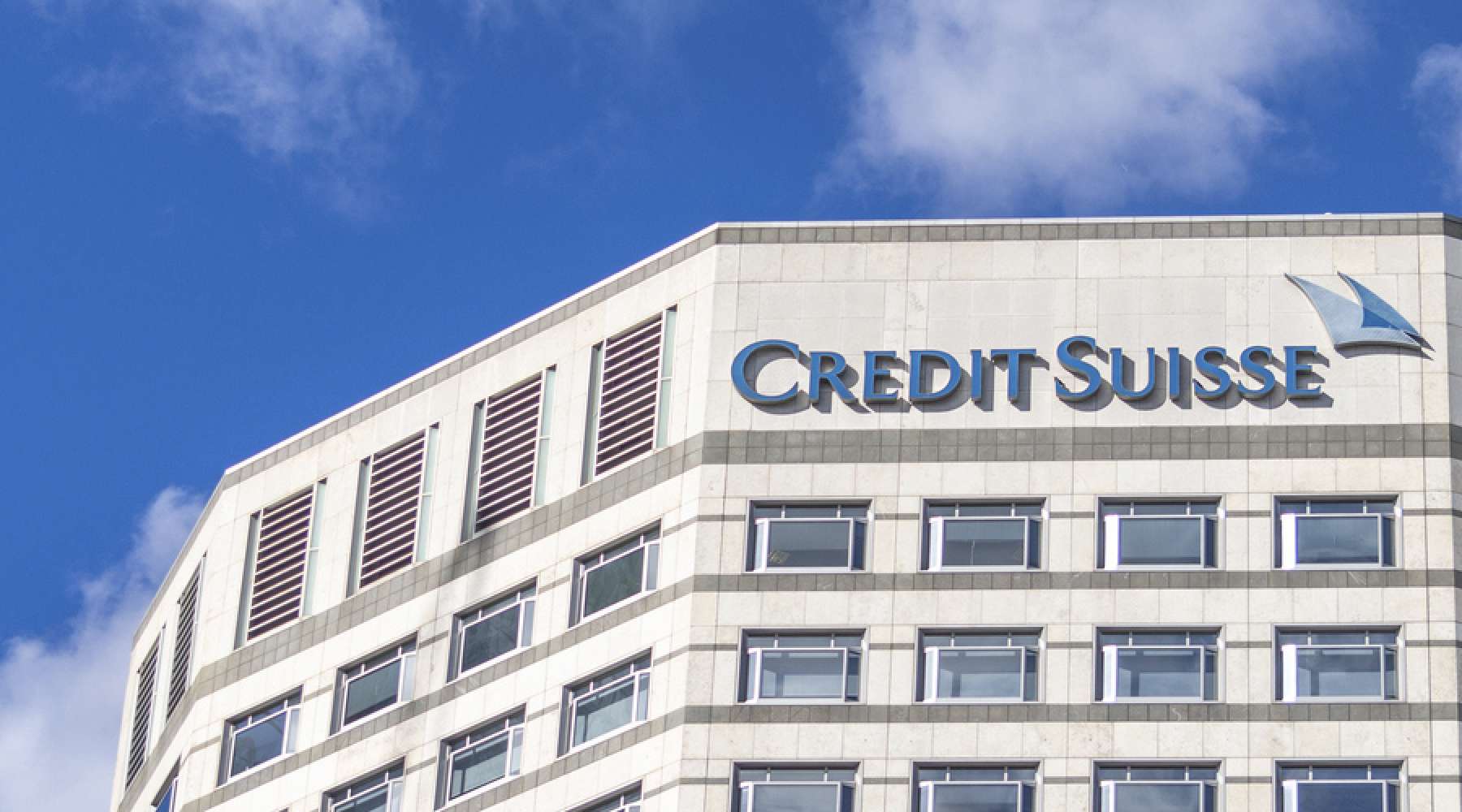 Buildings no LinkedIn: Credit Suisse compra da LOG galpões para