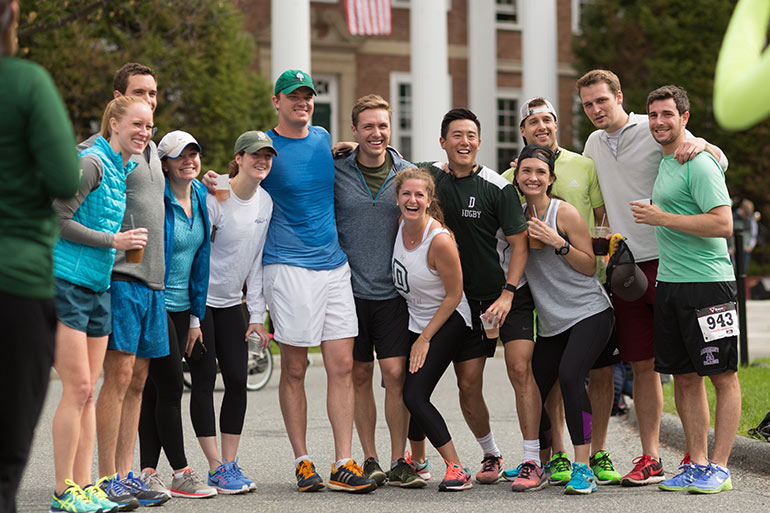 Tuck MBA students participate in Tuck Runs for Veterans 5K
